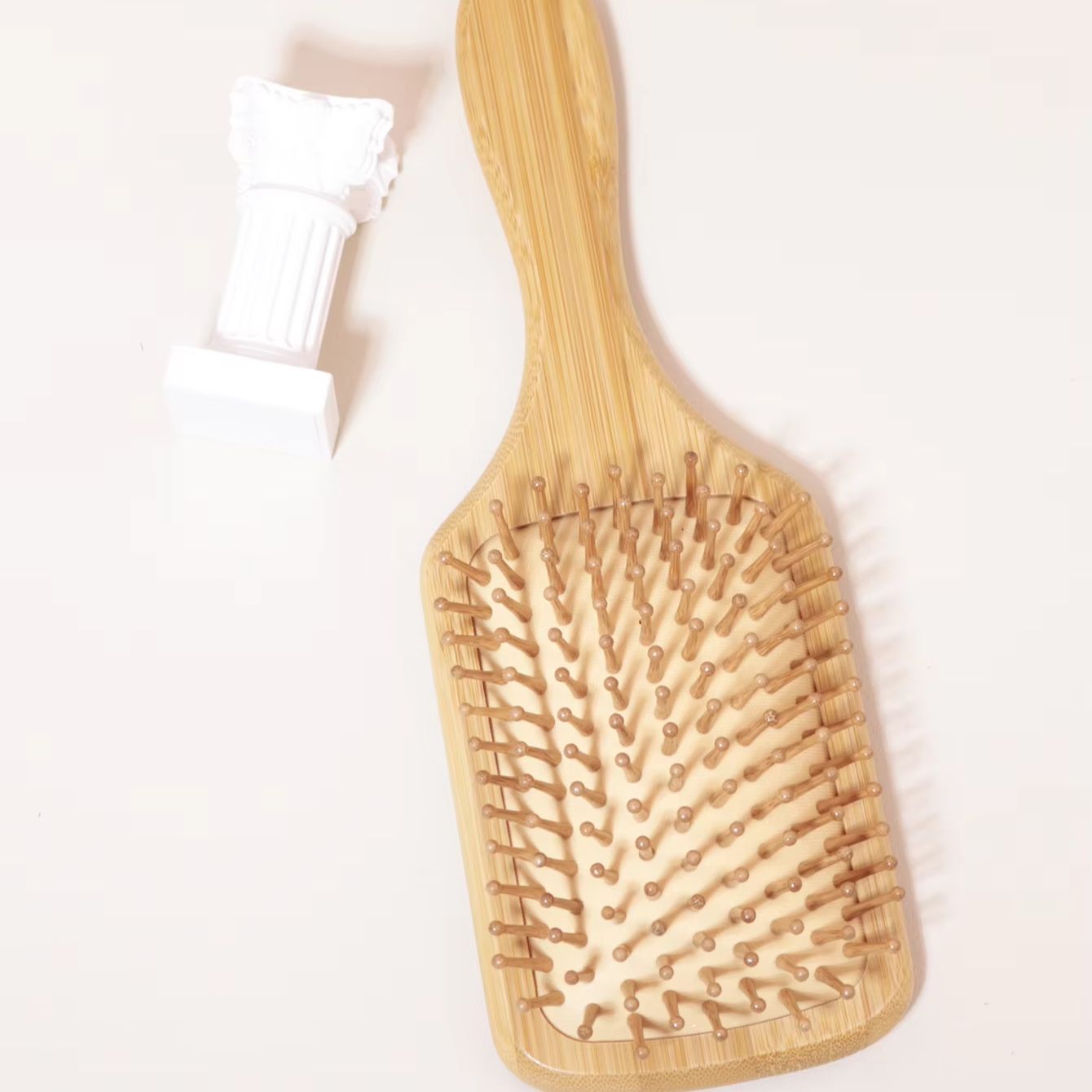 Pettine con cuscino d'aria in  - Bamboo Hair Brush recensione e prezzo
